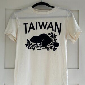 Roots Organic Cotton Taiwan Tee Shirt with Felt Beaver